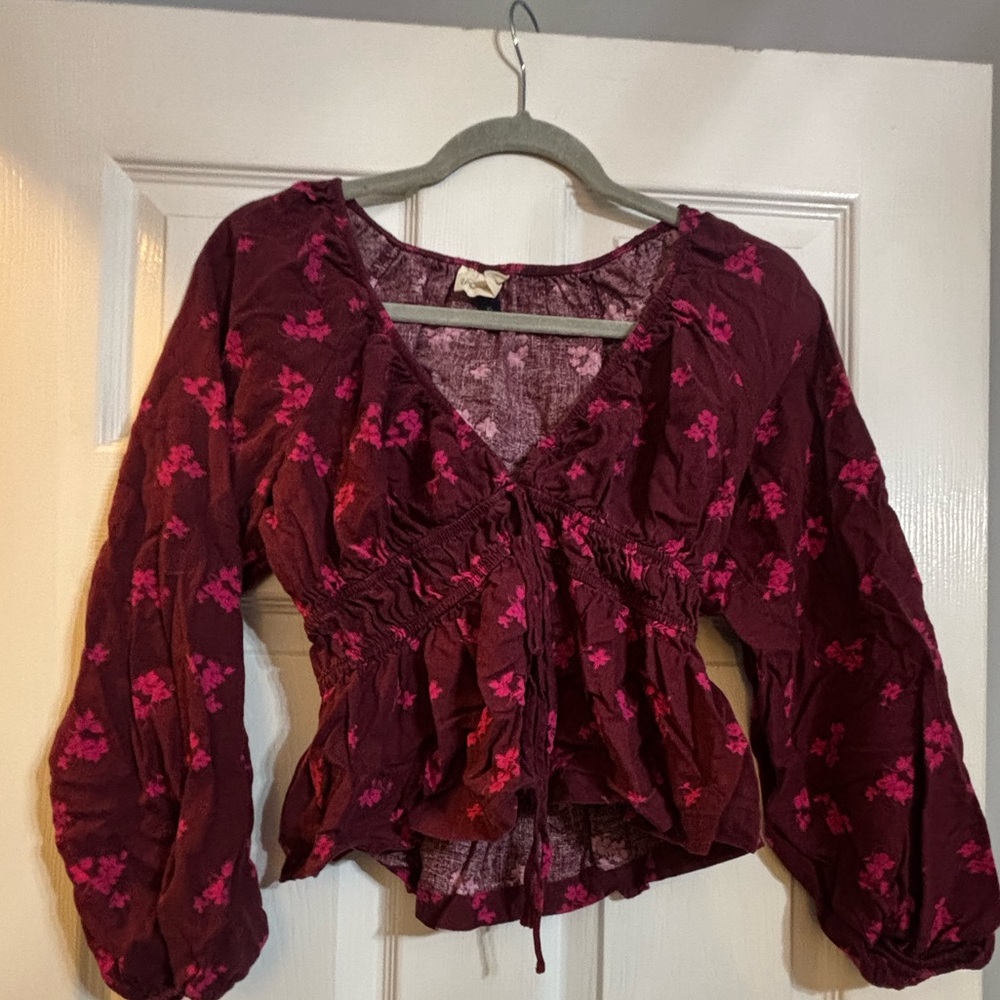 Universal Thread Burgundy Floral Blouse